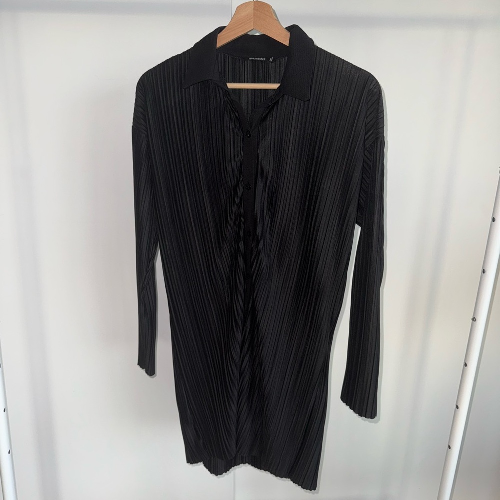 Missguided Black Pleated Satin Shirt Dress - Size M
